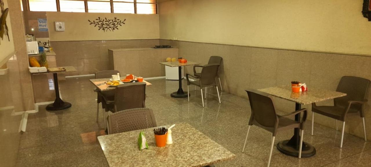 Hoteles Bogota Inn Park Way Exterior photo
