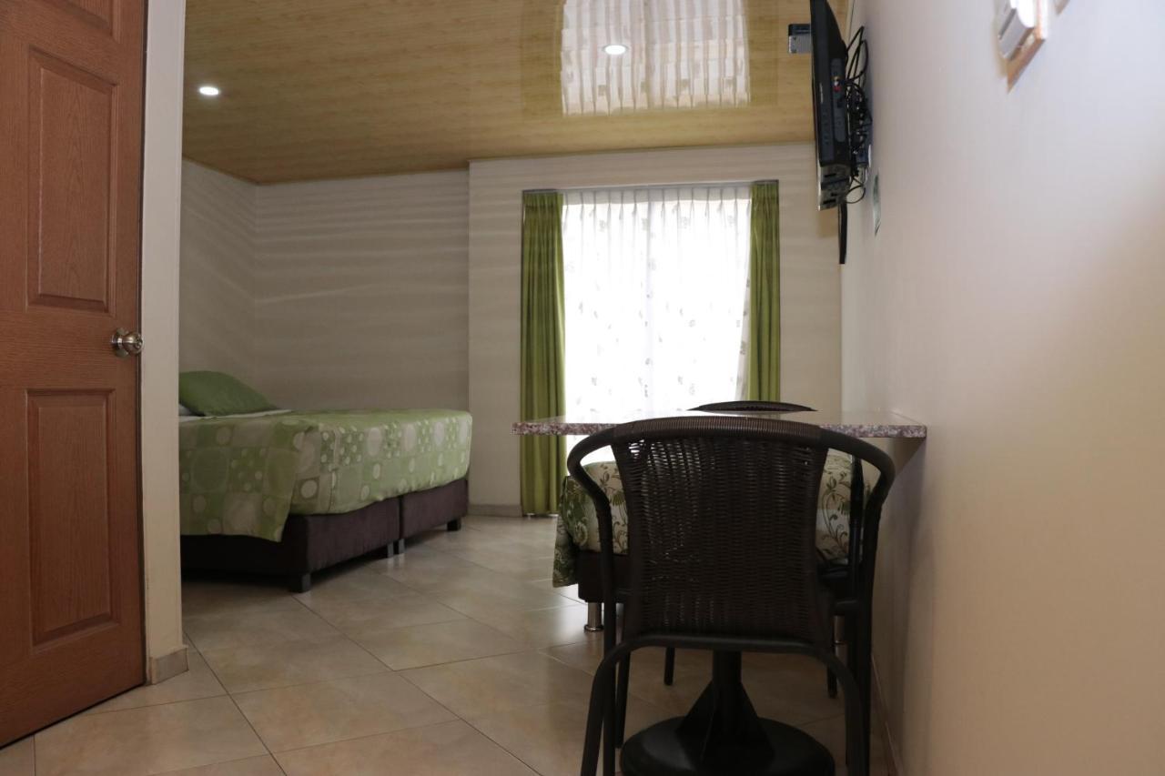 Hoteles Bogota Inn Park Way Exterior photo